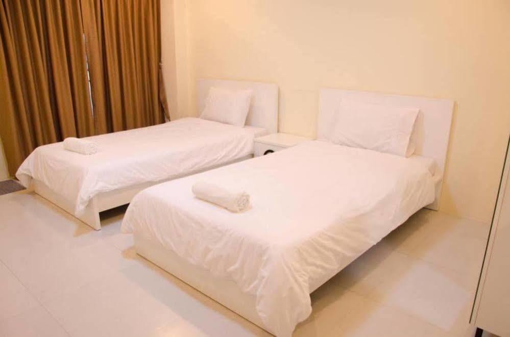 Tongprasit Place Nakhonratchasima Buitenkant foto
